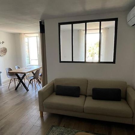 Tres Bel Appartement, Port Sanary, Extérieur photo