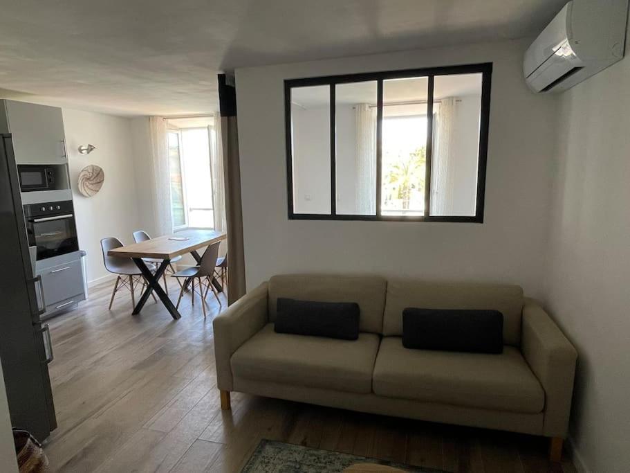 Tres Bel Appartement, Port Sanary, Extérieur photo