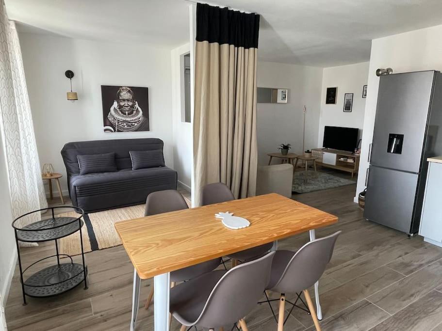 Tres Bel Appartement, Port Sanary, Extérieur photo