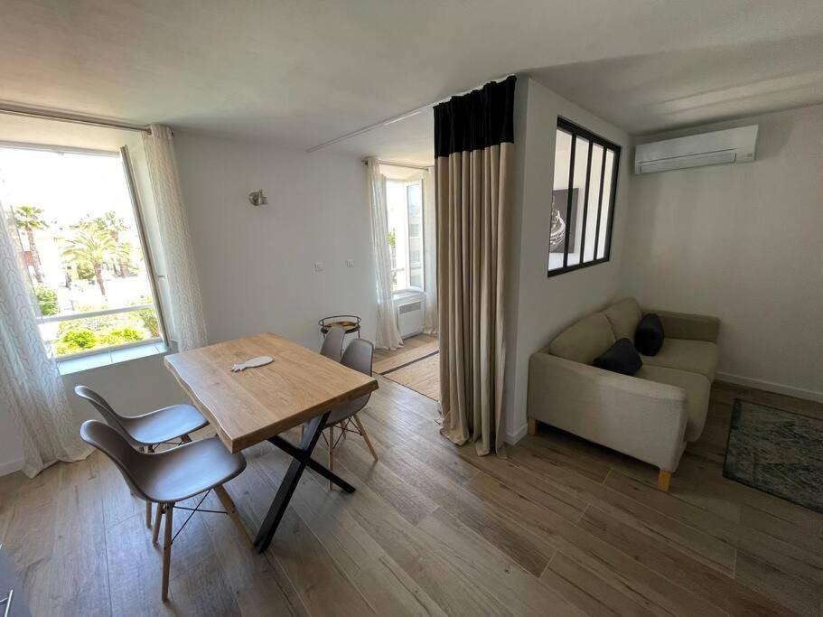 Tres Bel Appartement, Port Sanary, Extérieur photo